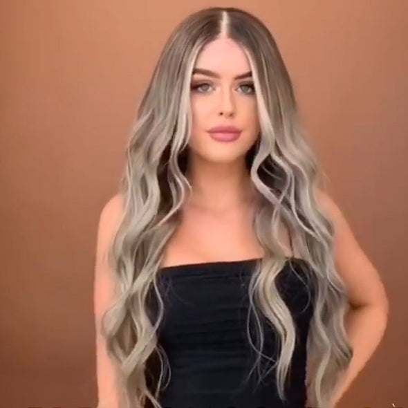 Gray long wavy wig