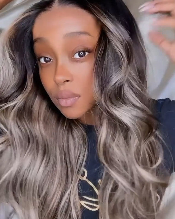 Gray long wavy wig—140%