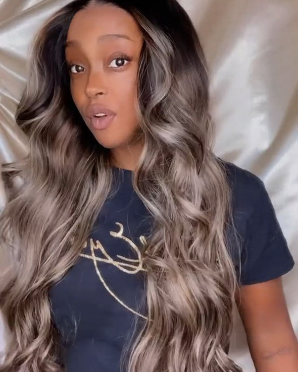 Gray long wavy wig—140%