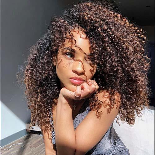 Sexy & Easy Hairstyles for Curly Hair